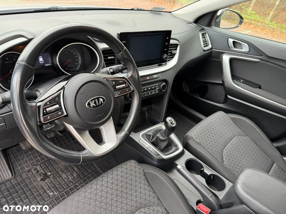 Kia Ceed 1.4 T-GDI M - 17