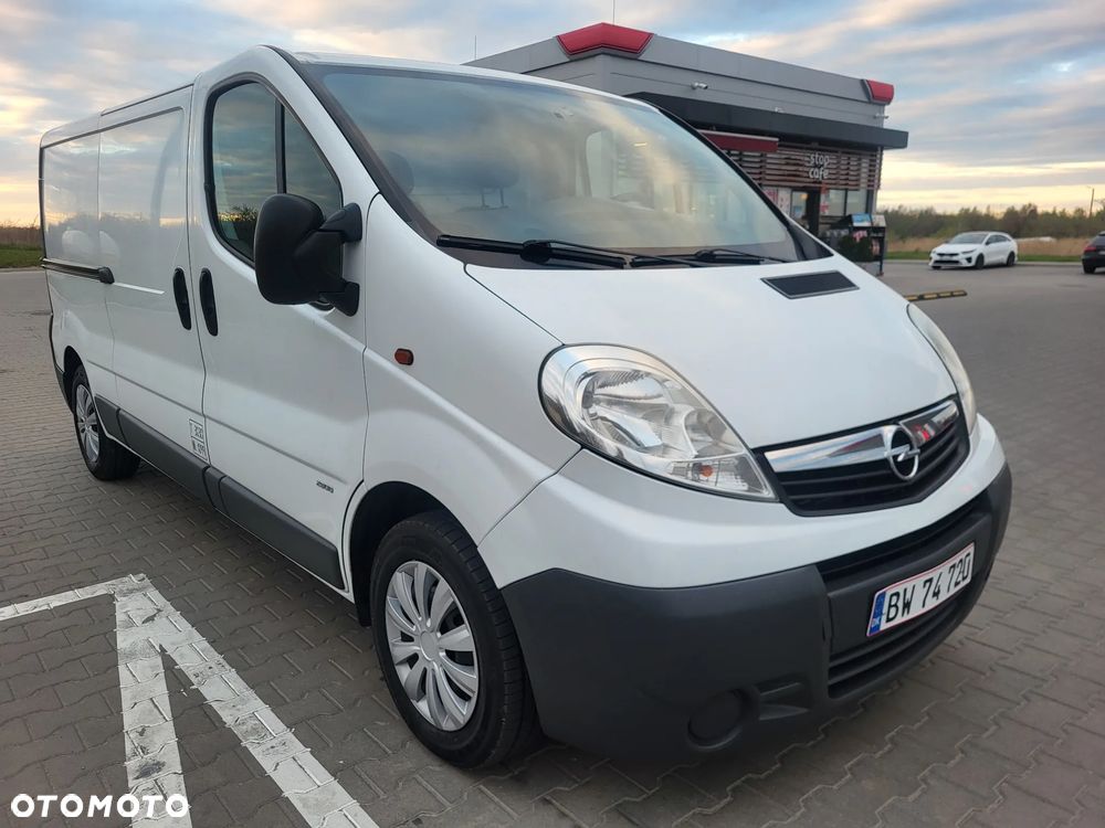 Opel Vivaro - 19