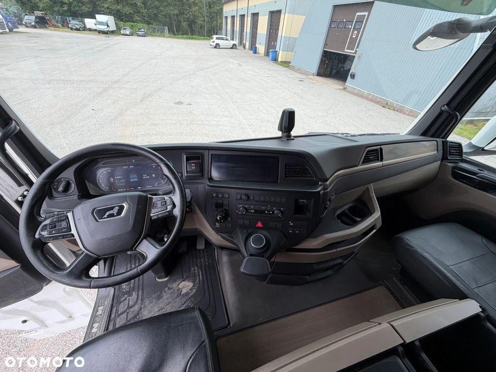 MAN TGX 26.400 6X2*4 EURO6 + SIDE OPENING - 24
