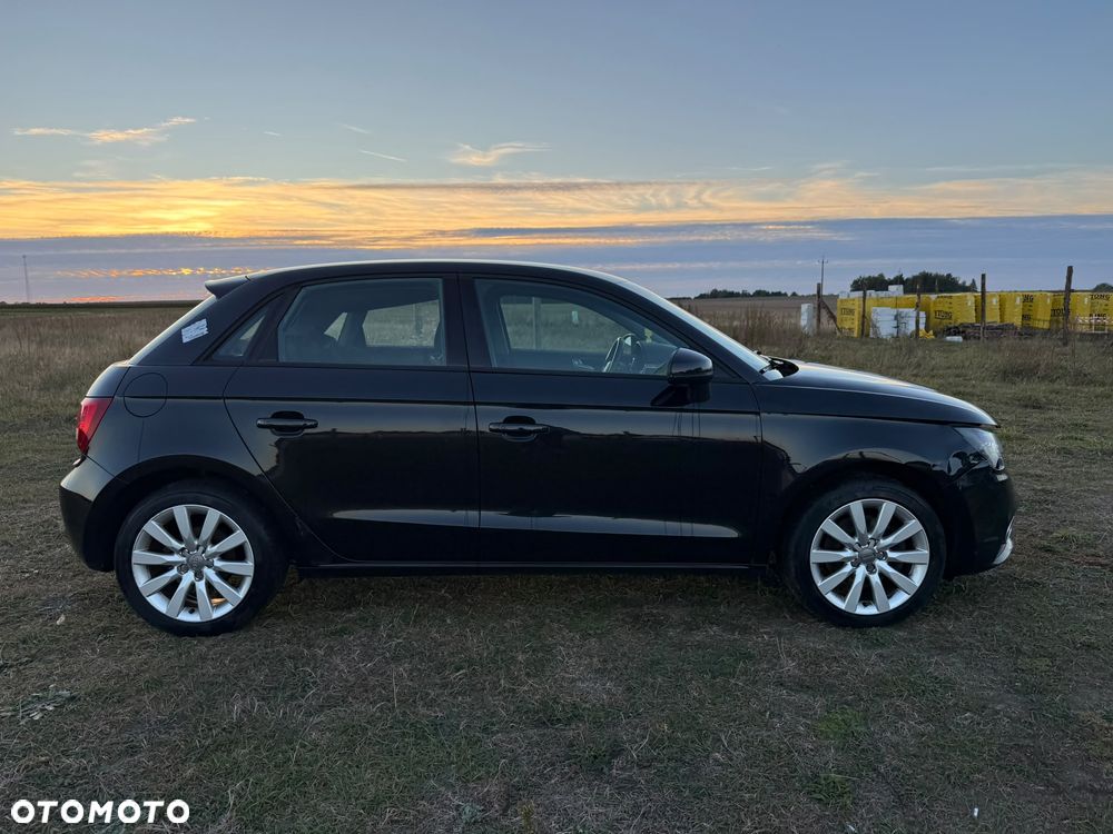 Audi A1 Sportback 1.6 TDI Attraction - 12
