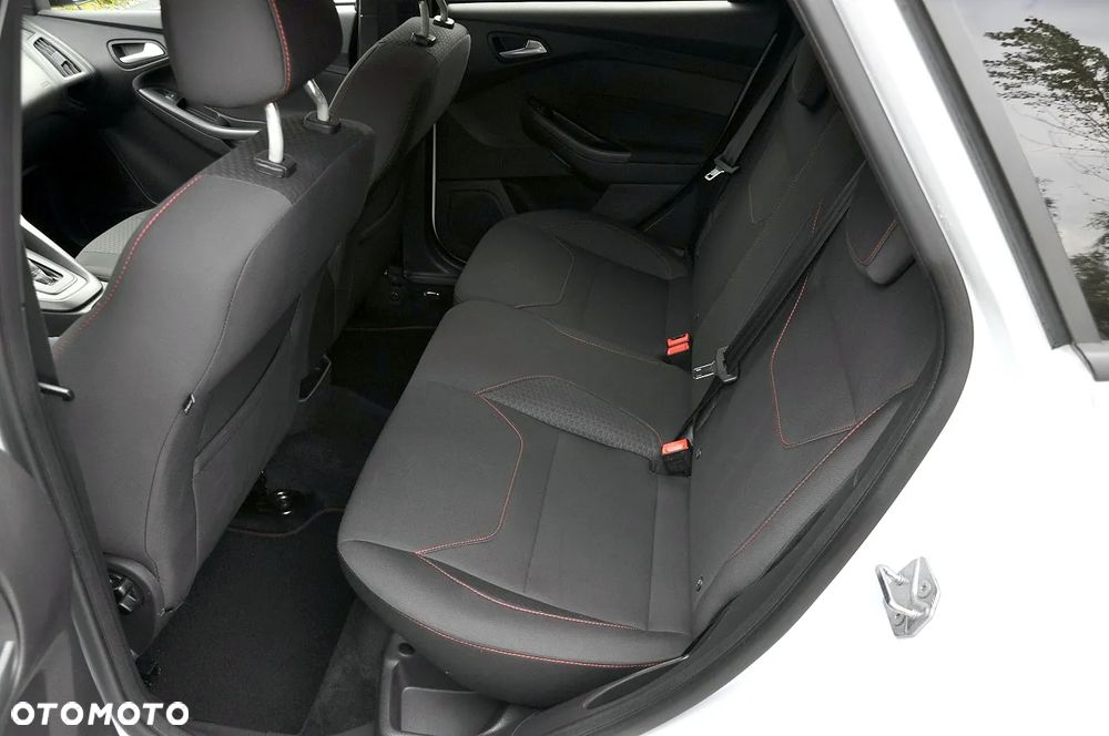 Ford Focus - 10