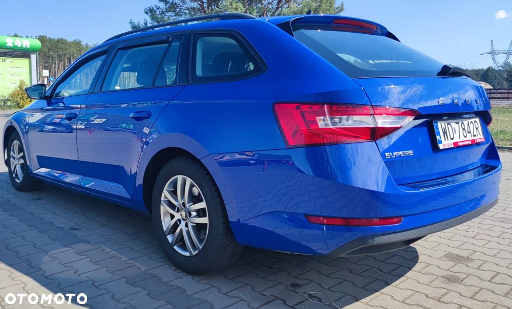 Skoda Superb 1.5 TSI ACT Active DSG - 5