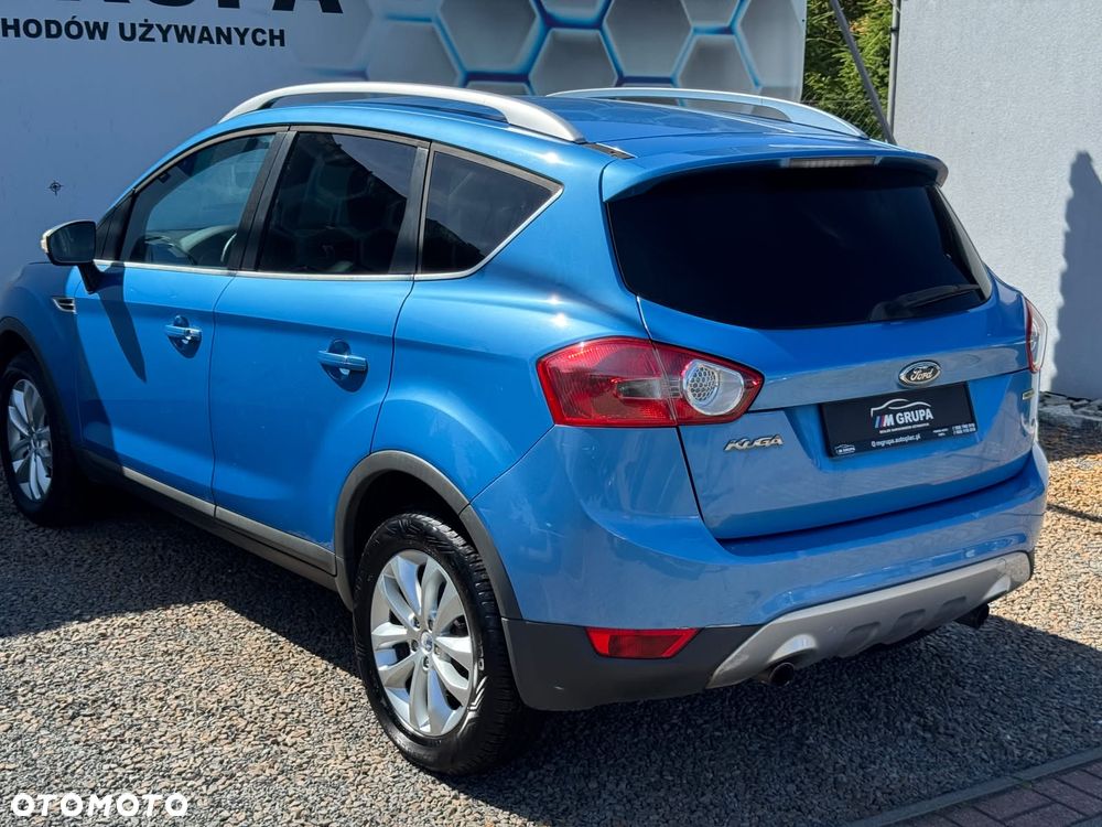 Ford Kuga 2.0 TDCi 2x4 Titanium - 4