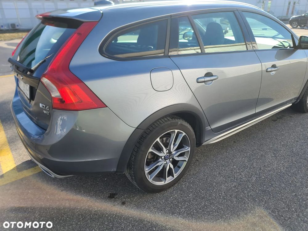 Volvo V60 D4 AWD Drive-E Summum - 5
