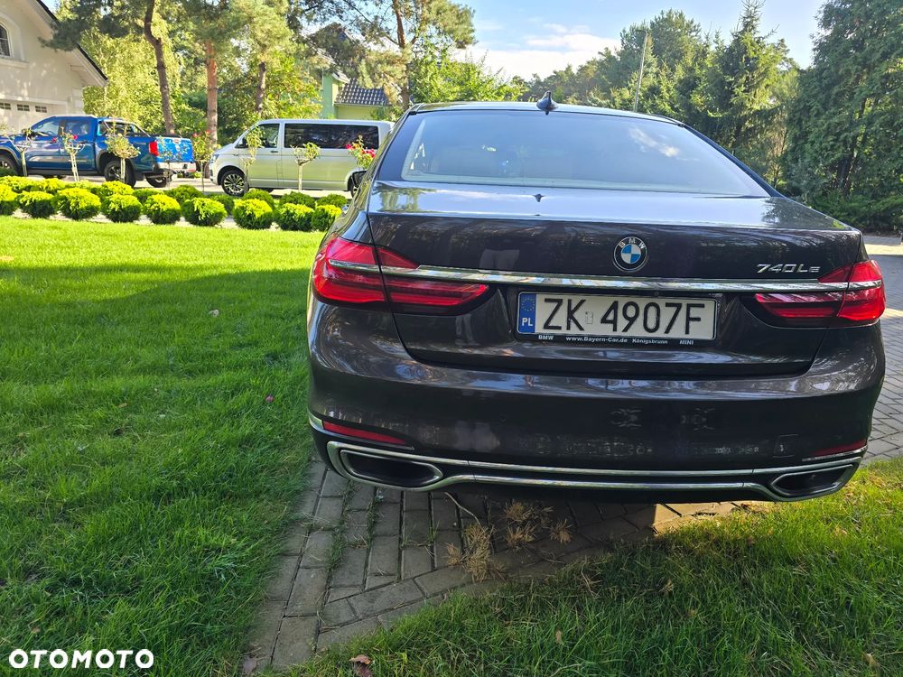 BMW Seria 7 740Le iPerformance - 7