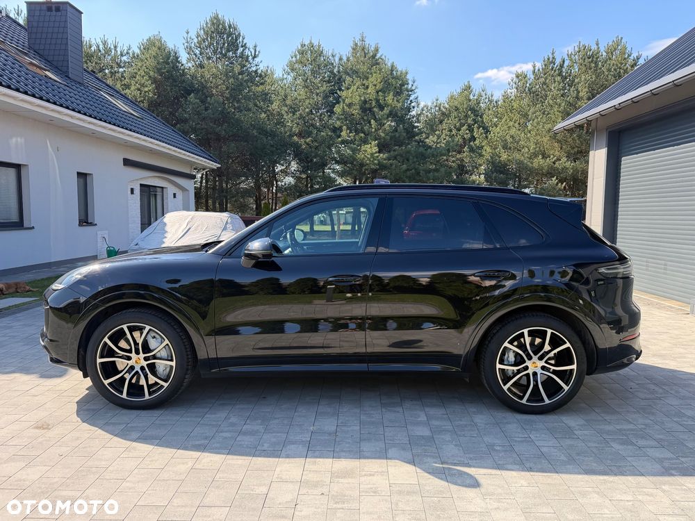 Porsche Cayenne - 2