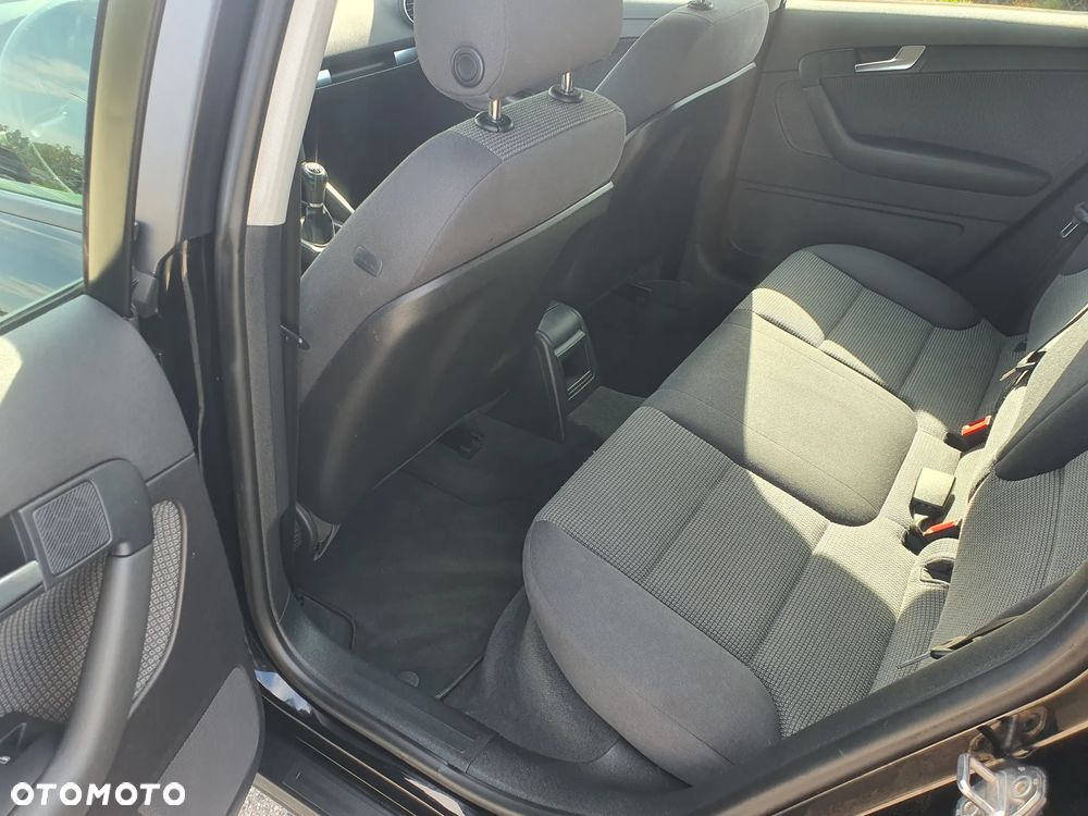 Audi A3 Sportback 1.6 S line Sportpaket plus - 10