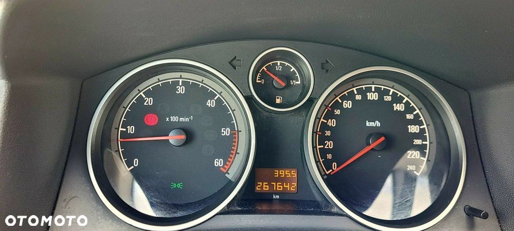 Opel Zafira 1.9 CDTI Essentia - 14