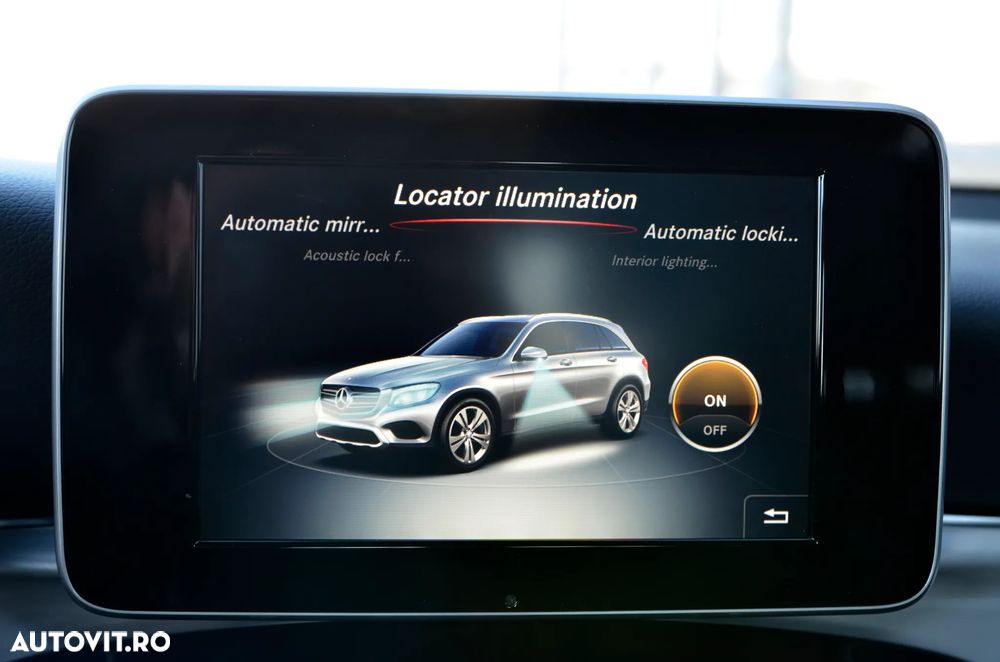 Mercedes-Benz GLC 250 4Matic 9G-TRONIC Exclusive - 24