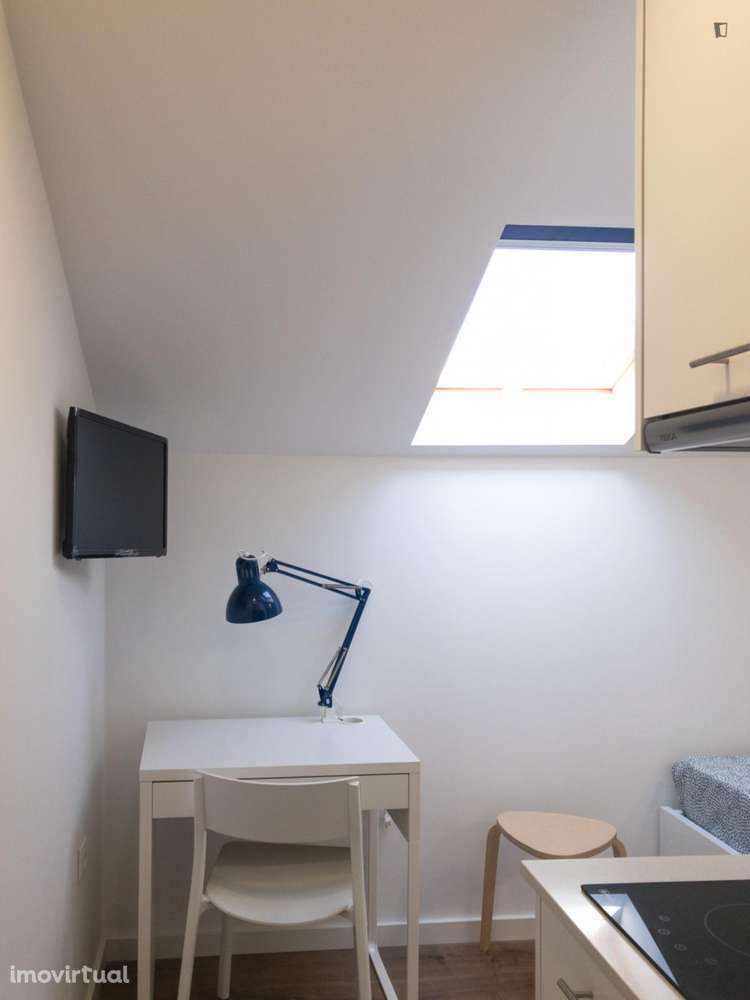 Estúdio - localizado em Cidral Coimbra - Grande imagem: 2/7