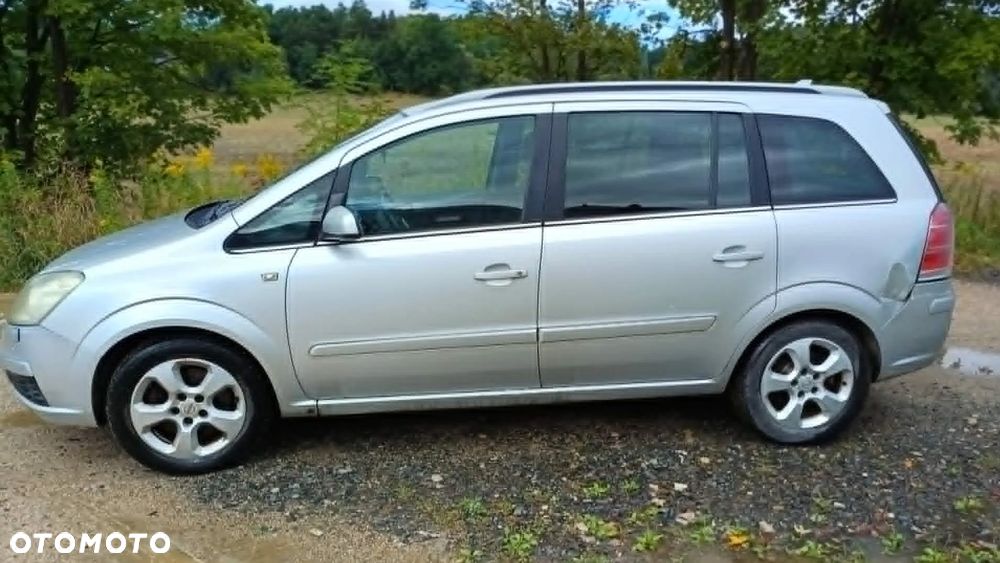 Opel Zafira 1.9 CDTI Cosmo - 1