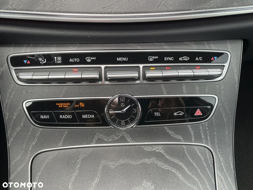 Mercedes-Benz CLS - 23