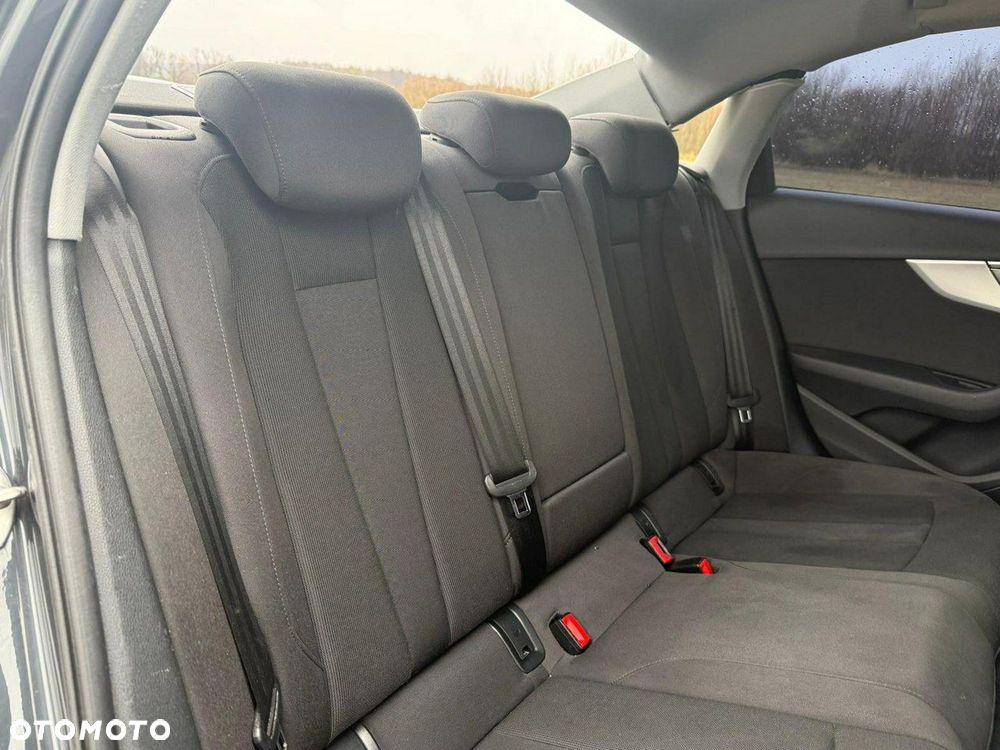 Audi A4 Limousine - 24