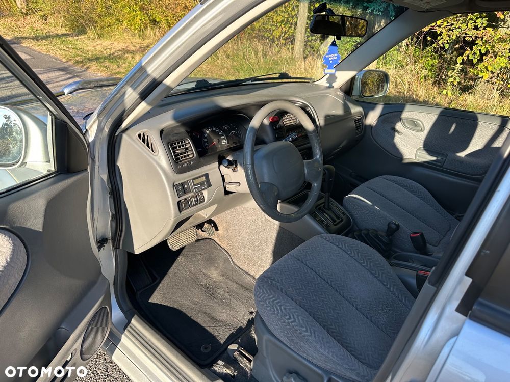 Suzuki Grand Vitara XL-7 2.0 TD Automatik Comfort + - 22