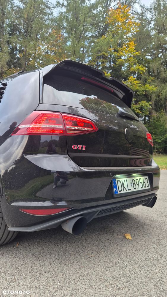 Volkswagen Golf - 3