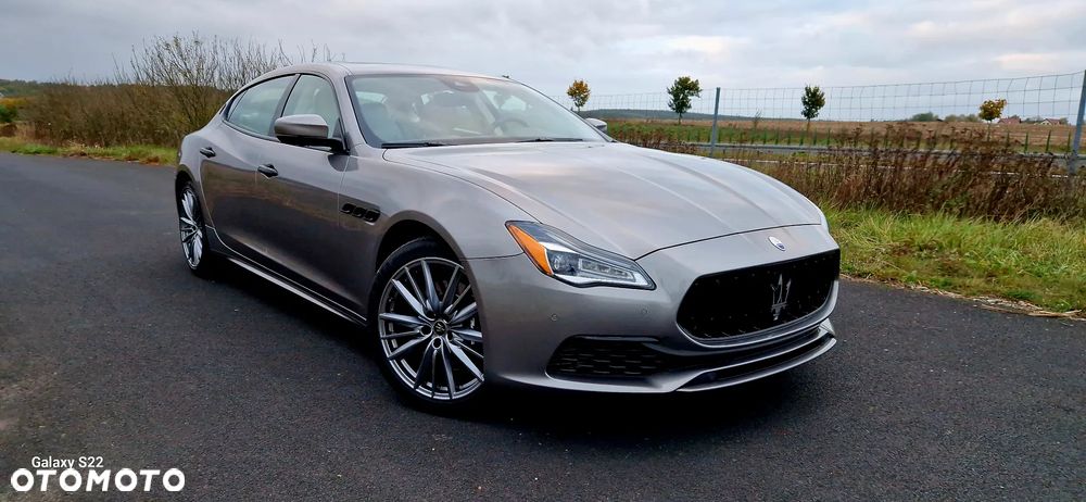 Maserati Quattroporte - 1