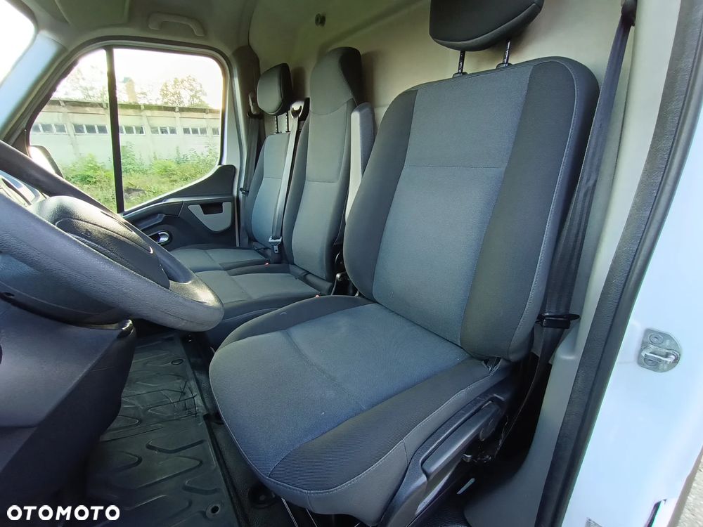 Renault Master L2H2 2.3 dCi 145 kM, 2019rok  3.5T ORGINALNY PRZEBIEG, NAVI, KLIMA, WEBASTO,100% SPRAWNY - 27