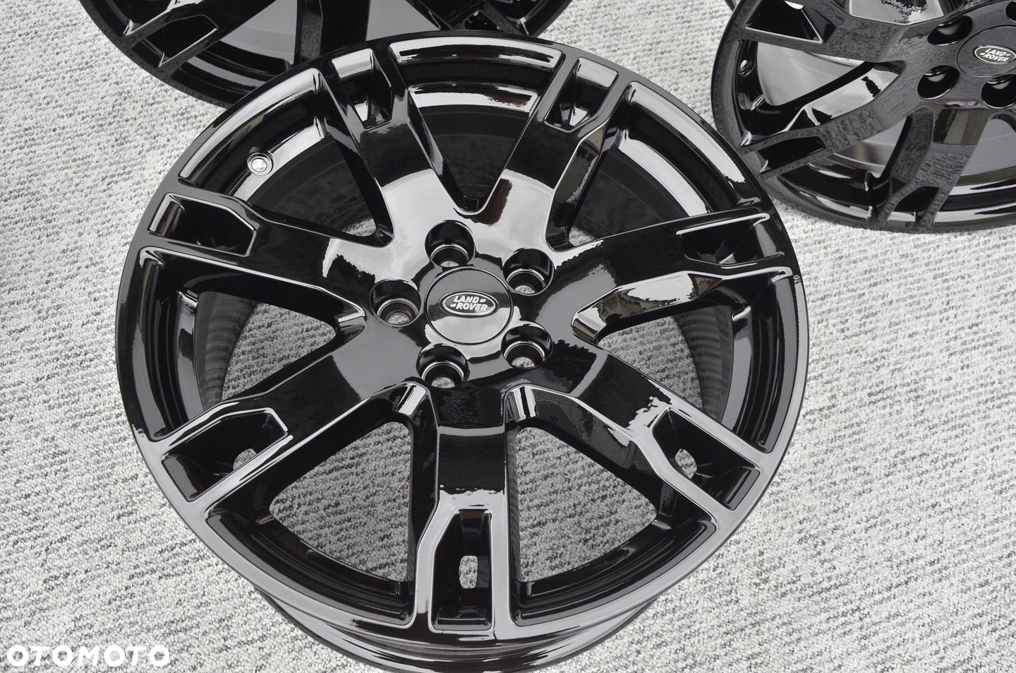 Felgi 8x18 5x108 Land Rover Range Evoque Velar Freelander 2 Discovery Sport - 2