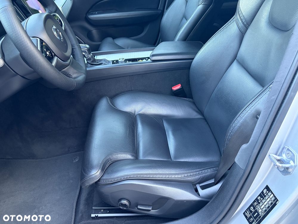 Volvo V60 Cross Country D4 AWD Geartronic Pro - 10
