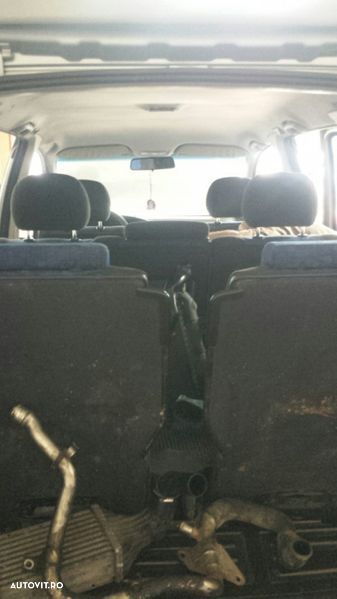 Dezmembram Opel Zafira 2.0 - 3