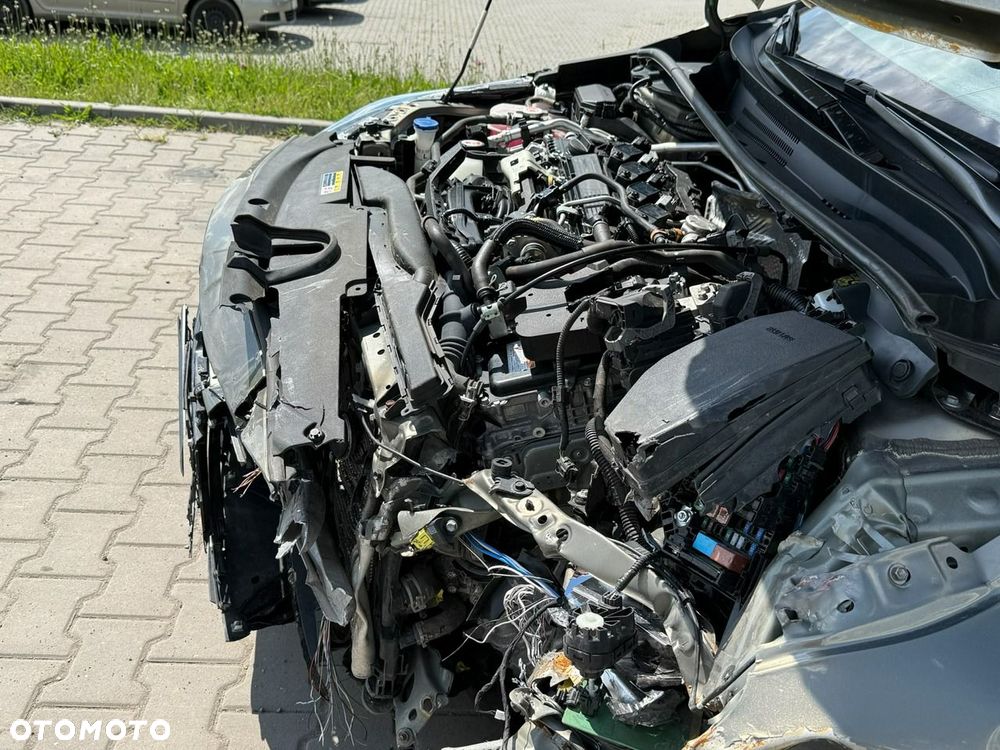 Toyota Corolla 2.0 Hybrid Comfort - 13