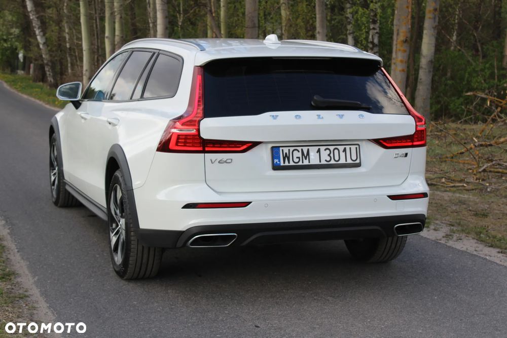 Volvo V60 Cross Country D4 AWD Geartronic - 6