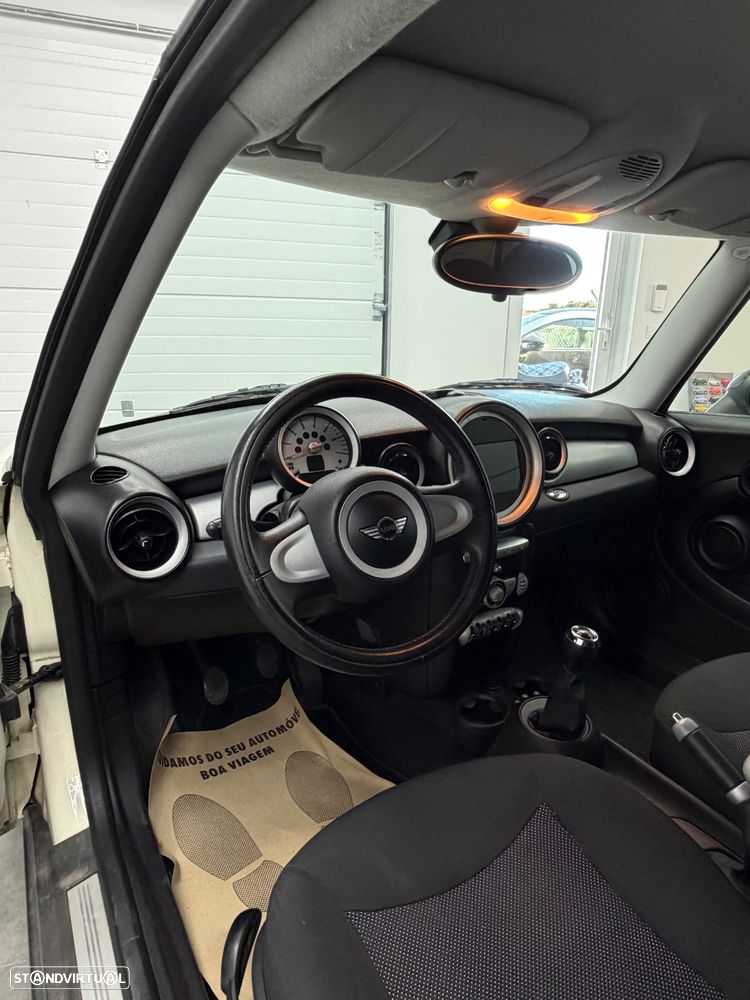 MINI 3 Portas Cooper D - 8
