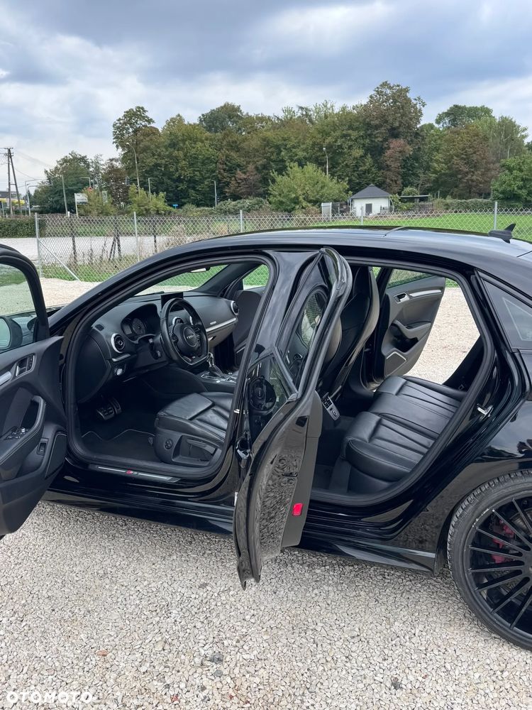 Audi S3 S tronic - 11