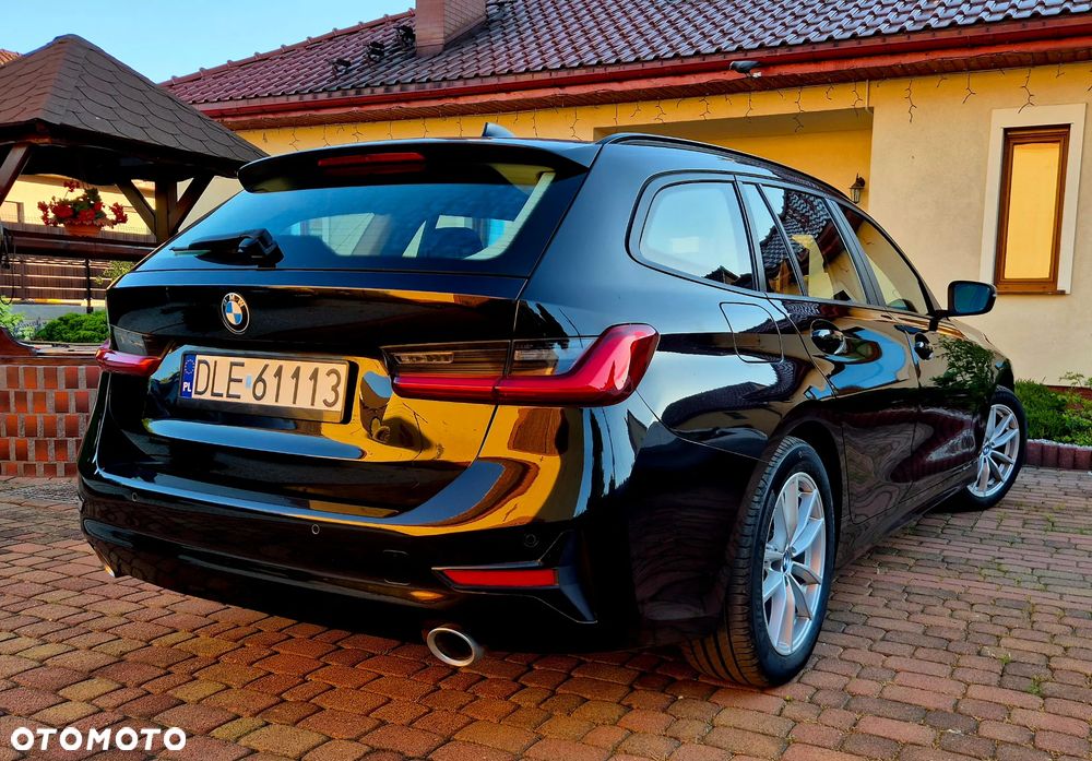 BMW Seria 3 320d Edition Luxury Line Purity - 10