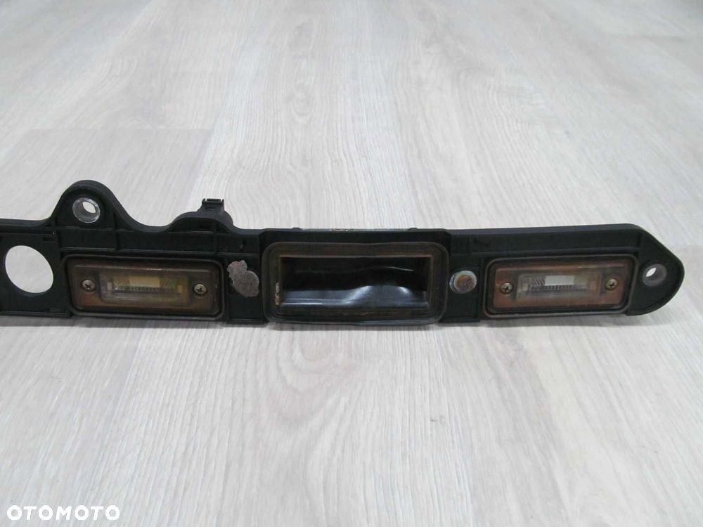 VW TOURAN I 03-10 BLENDA KLAPY TYL 1T0827574C - 2