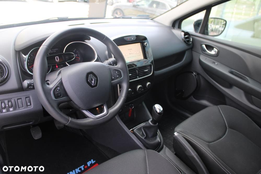 Renault Clio - 9