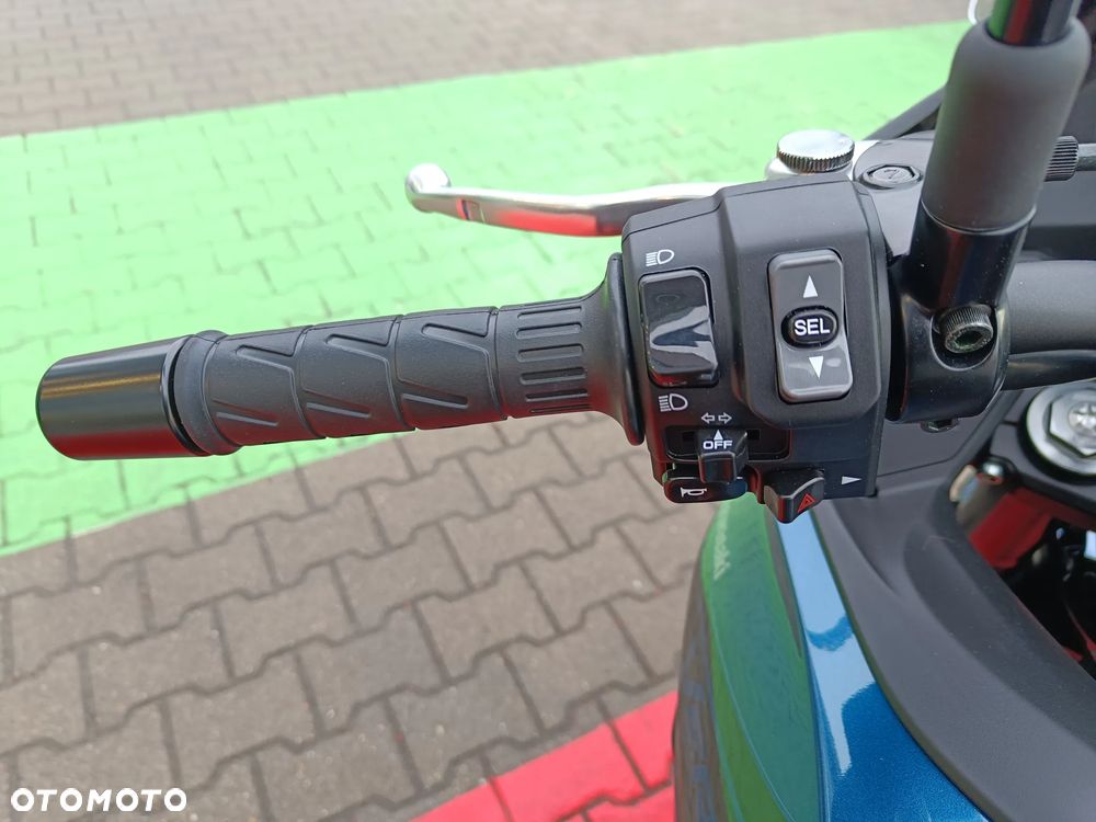 Kawasaki Versys 650 - 13