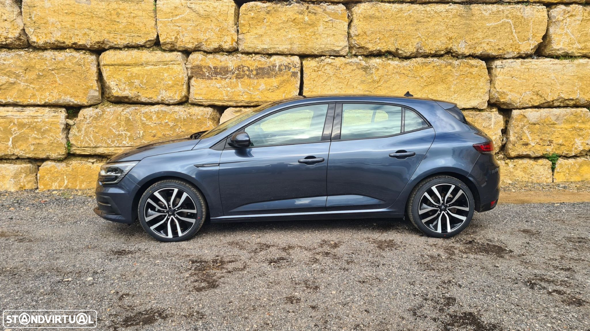 Renault Mégane 1.5 Blue dCi Intens EDC - 3