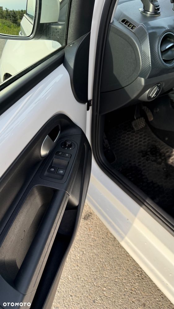 Volkswagen up! 1.0 move - 22
