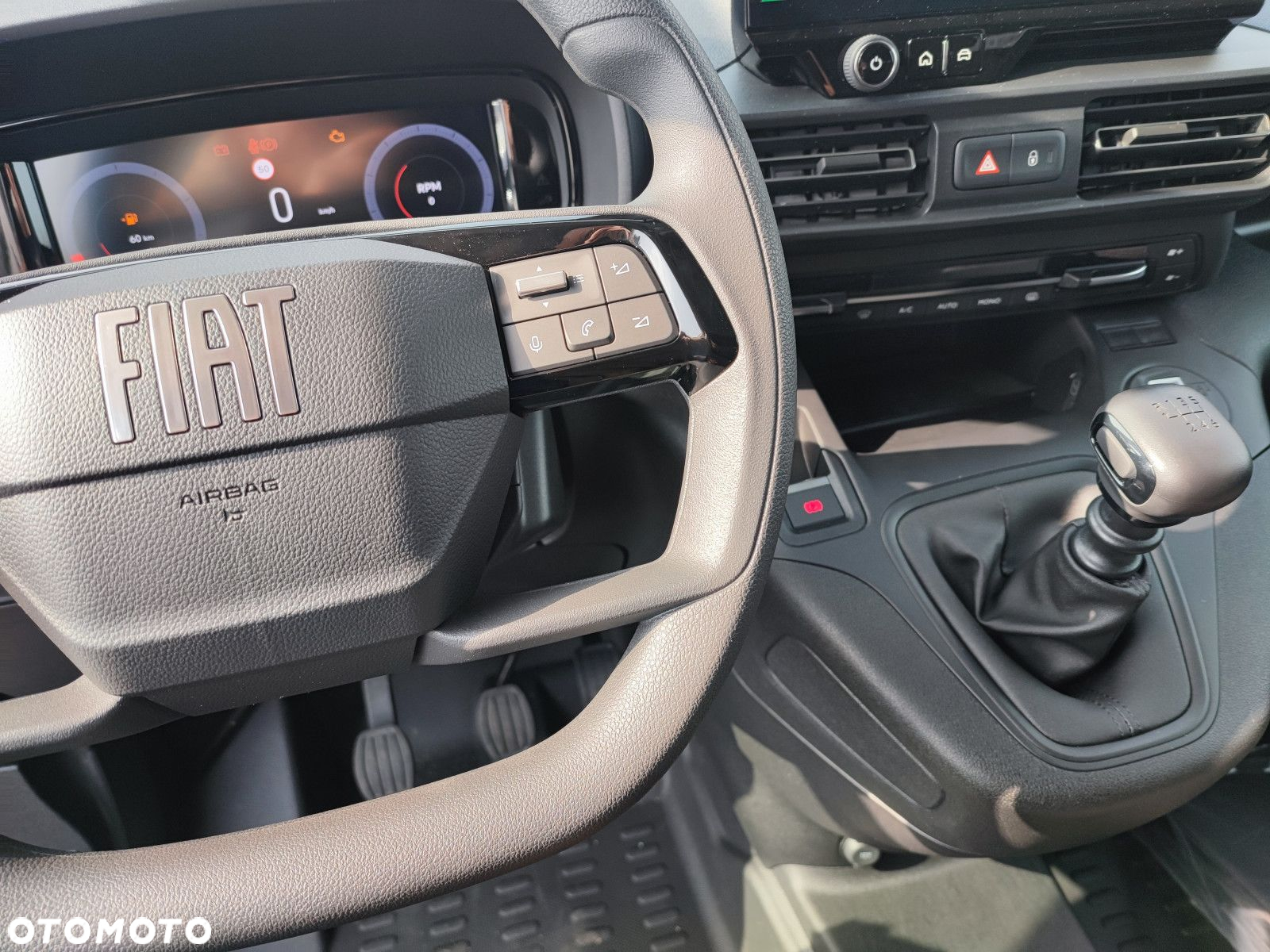 Fiat Doblo Van - 19