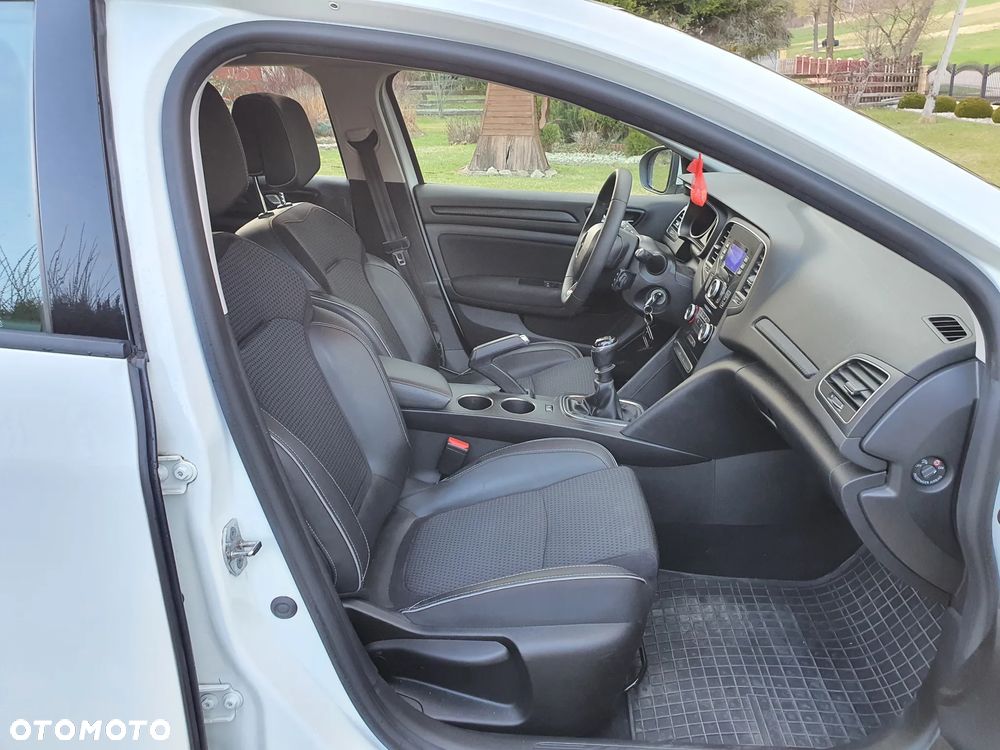Renault Megane ENERGY dCi 110 Start & Stopp LIMITED - 17