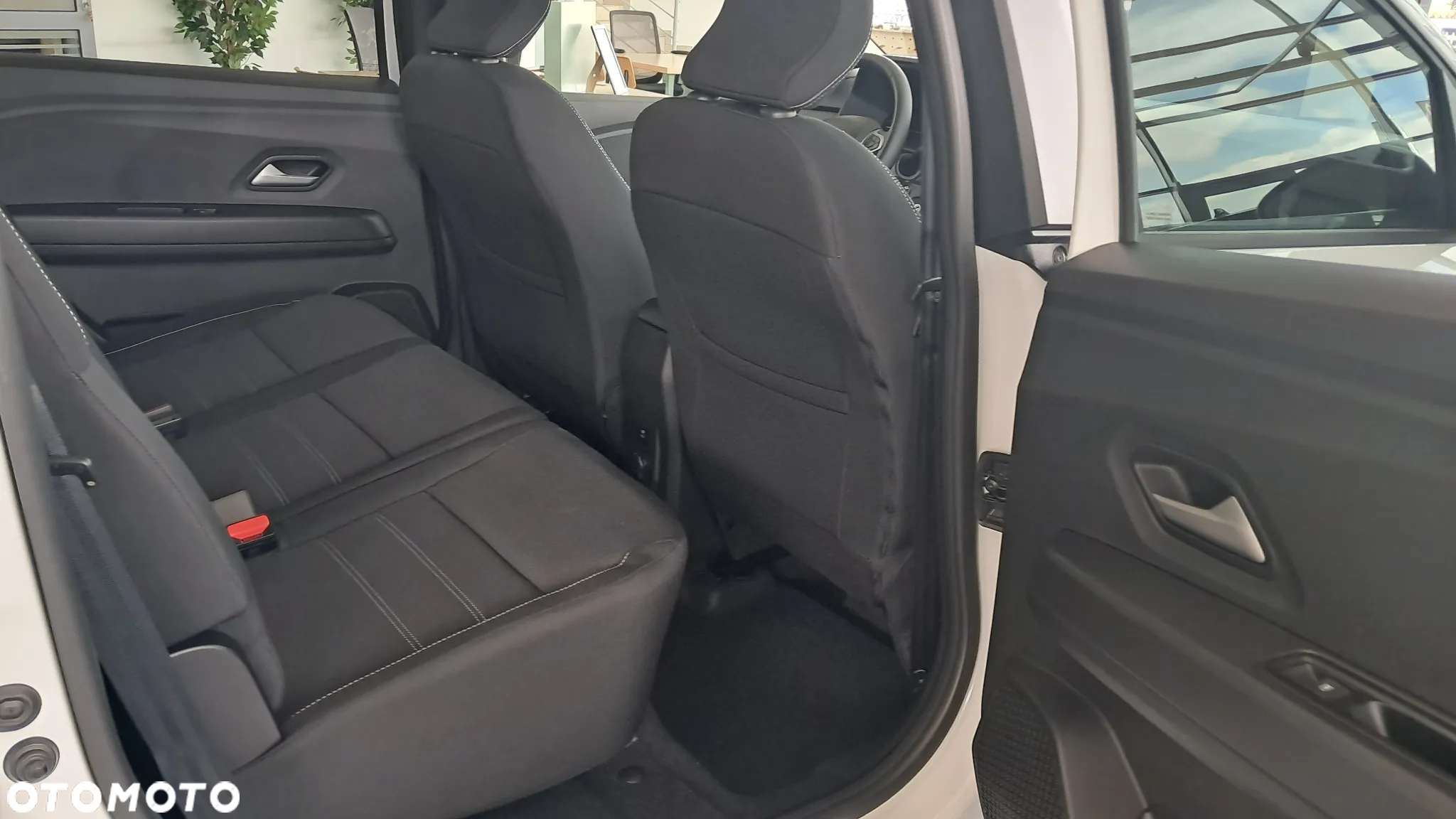 Dacia Jogger 1.6 Full Hybrid 140 Expression MMT 7os - 8