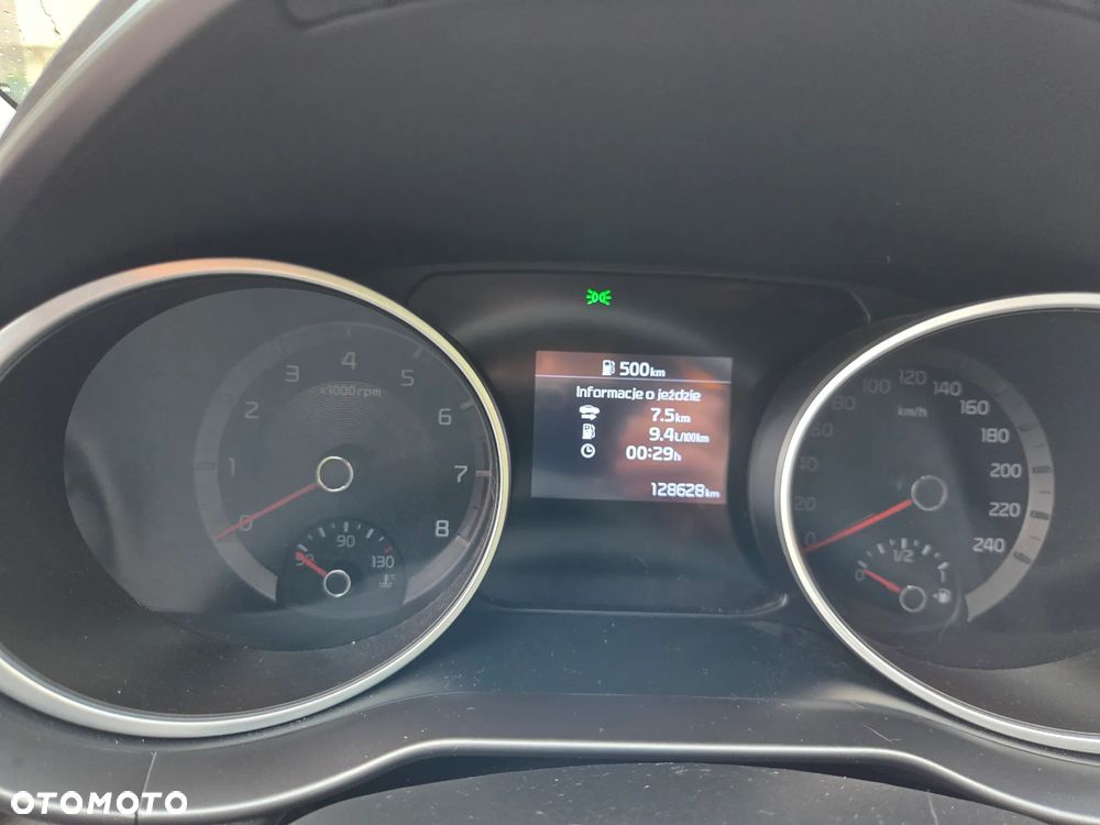 Kia Ceed - 16