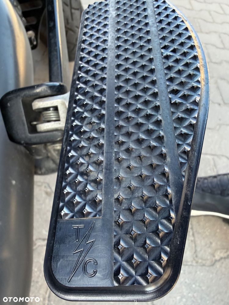 Harley-Davidson Softail Low Rider - 16