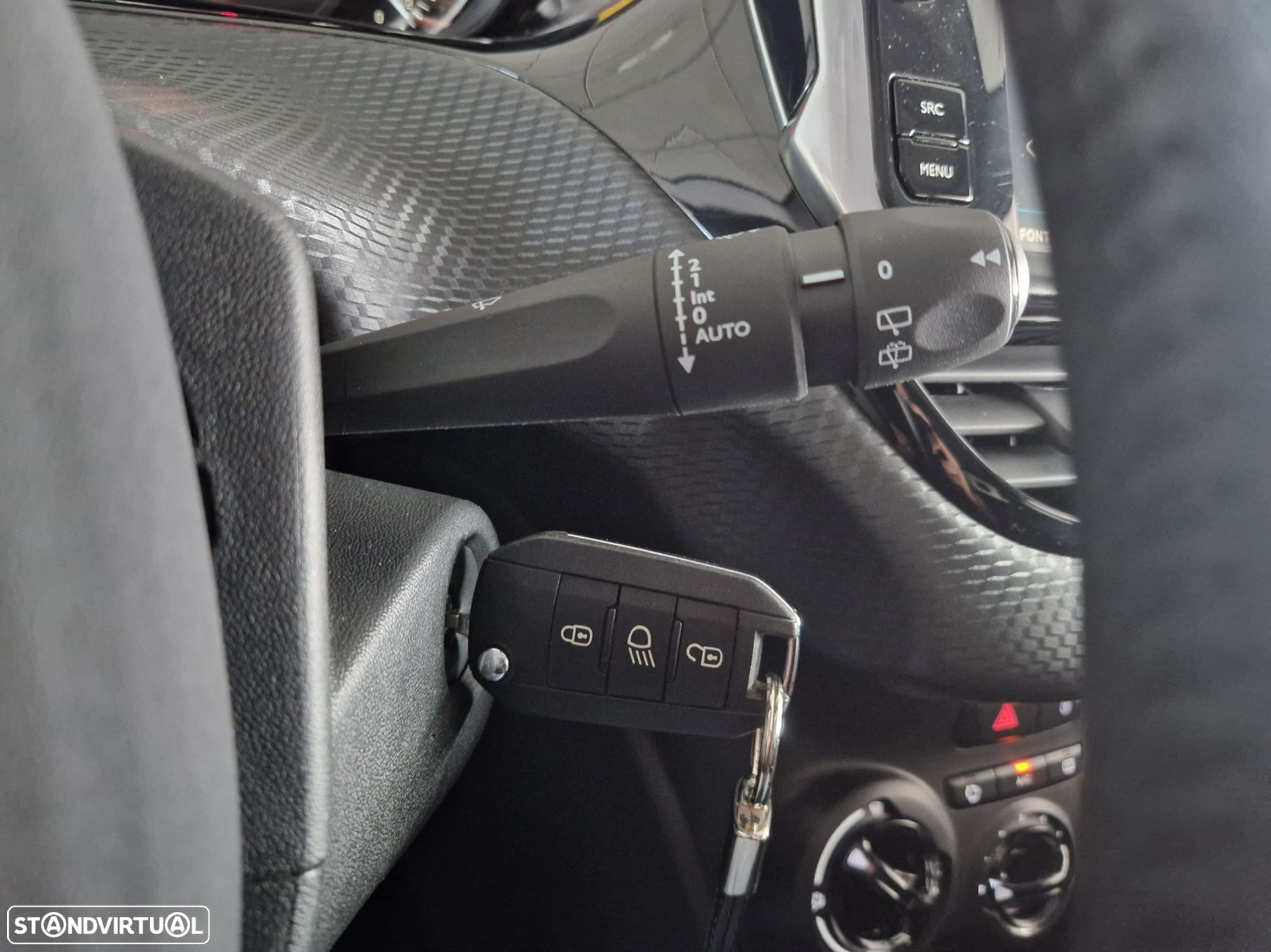 Peugeot 208 1.2 PureTech Style - 12