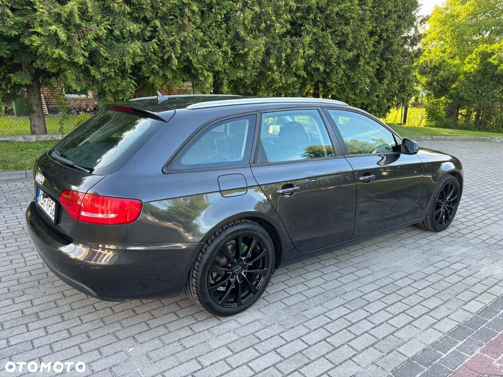 Audi A4 Avant 2.0 TDI DPF Attraction - 25