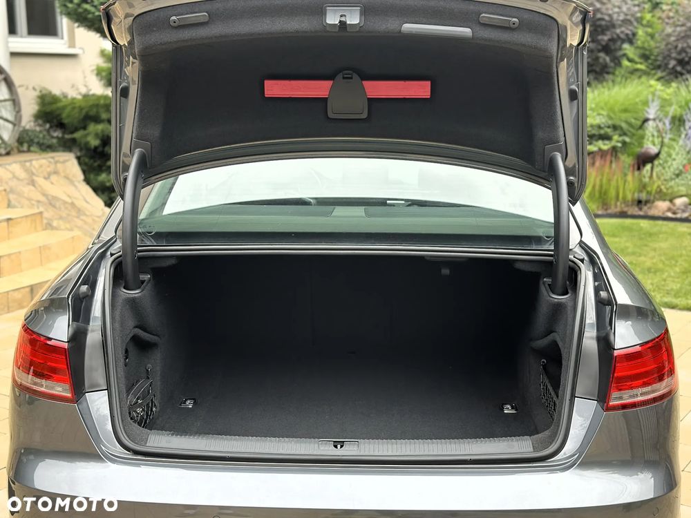Audi A4 Limousine 35 TDI S tronic - 15