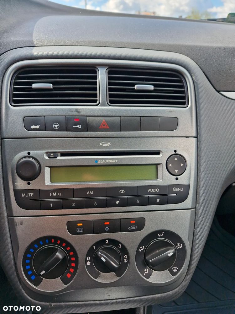 Fiat Grande Punto - 17