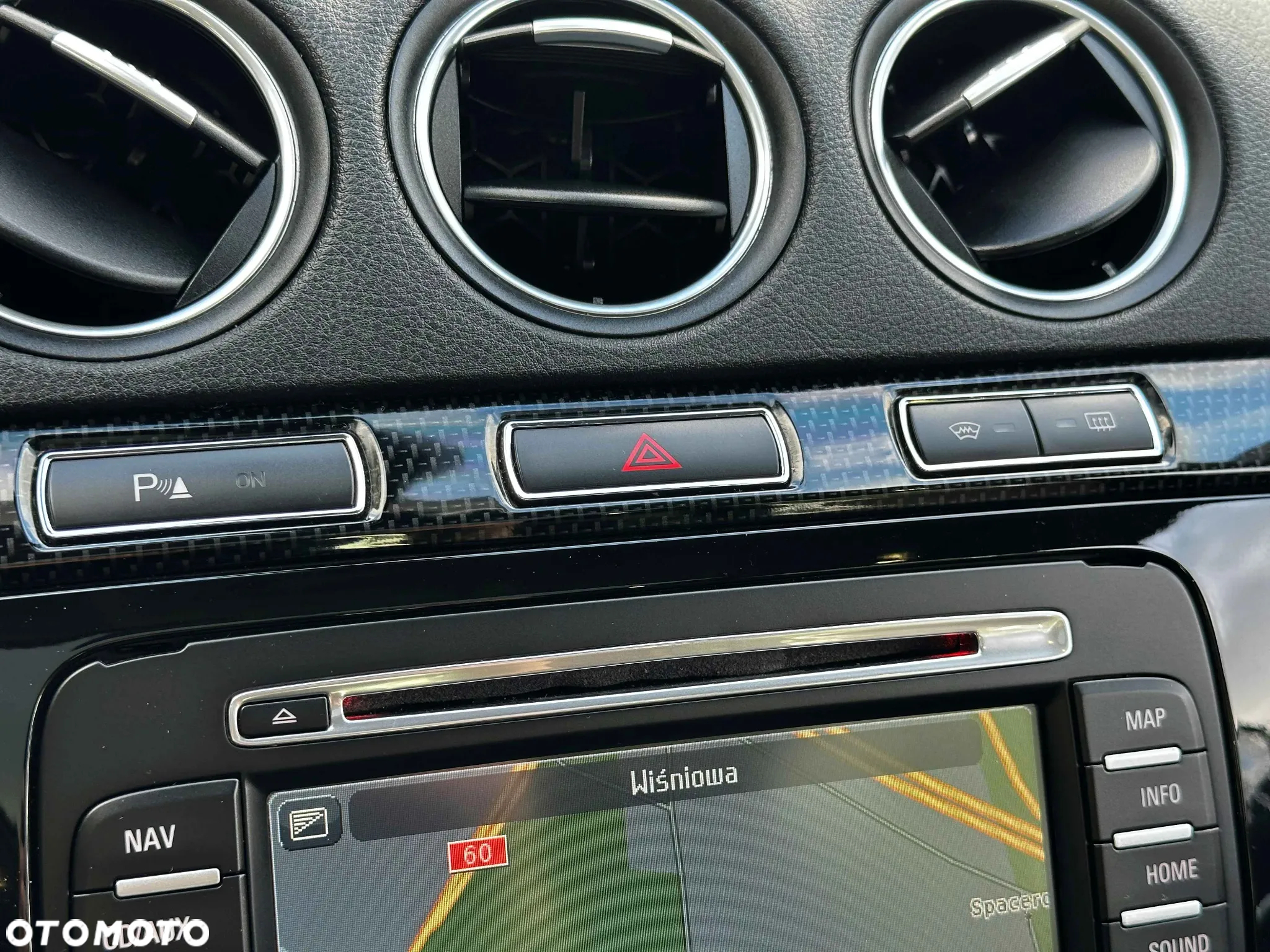 Ford S-Max 2.0 EcoBoost Titanium X - 31