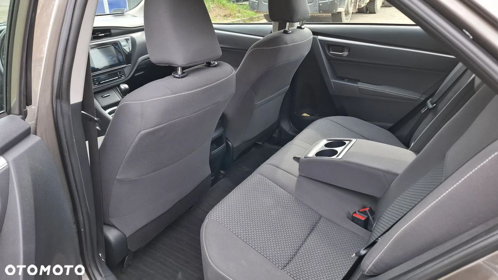 Toyota Corolla 1.6 Comfort - 15