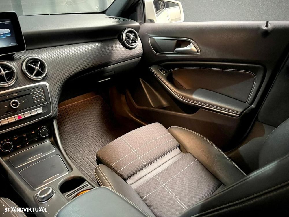 Mercedes-Benz A 180 d Urban Aut. - 27