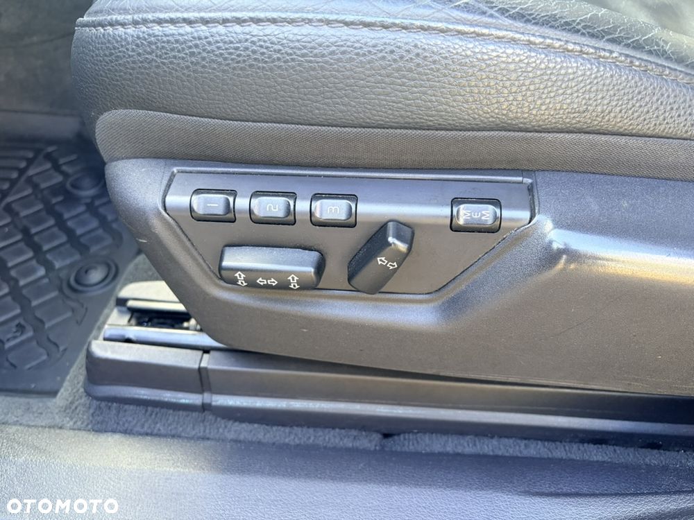 Volvo XC 90 D5 Edition - 16