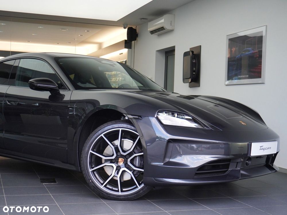 Porsche Taycan 105kWh 4 - 3