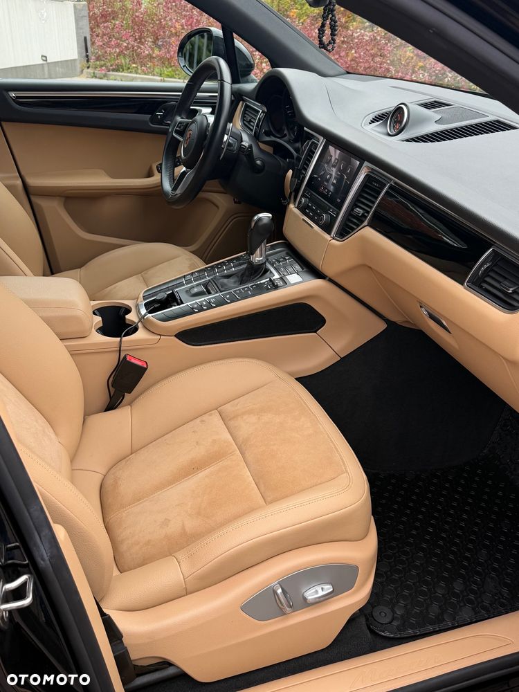 Porsche Macan Standard - 15