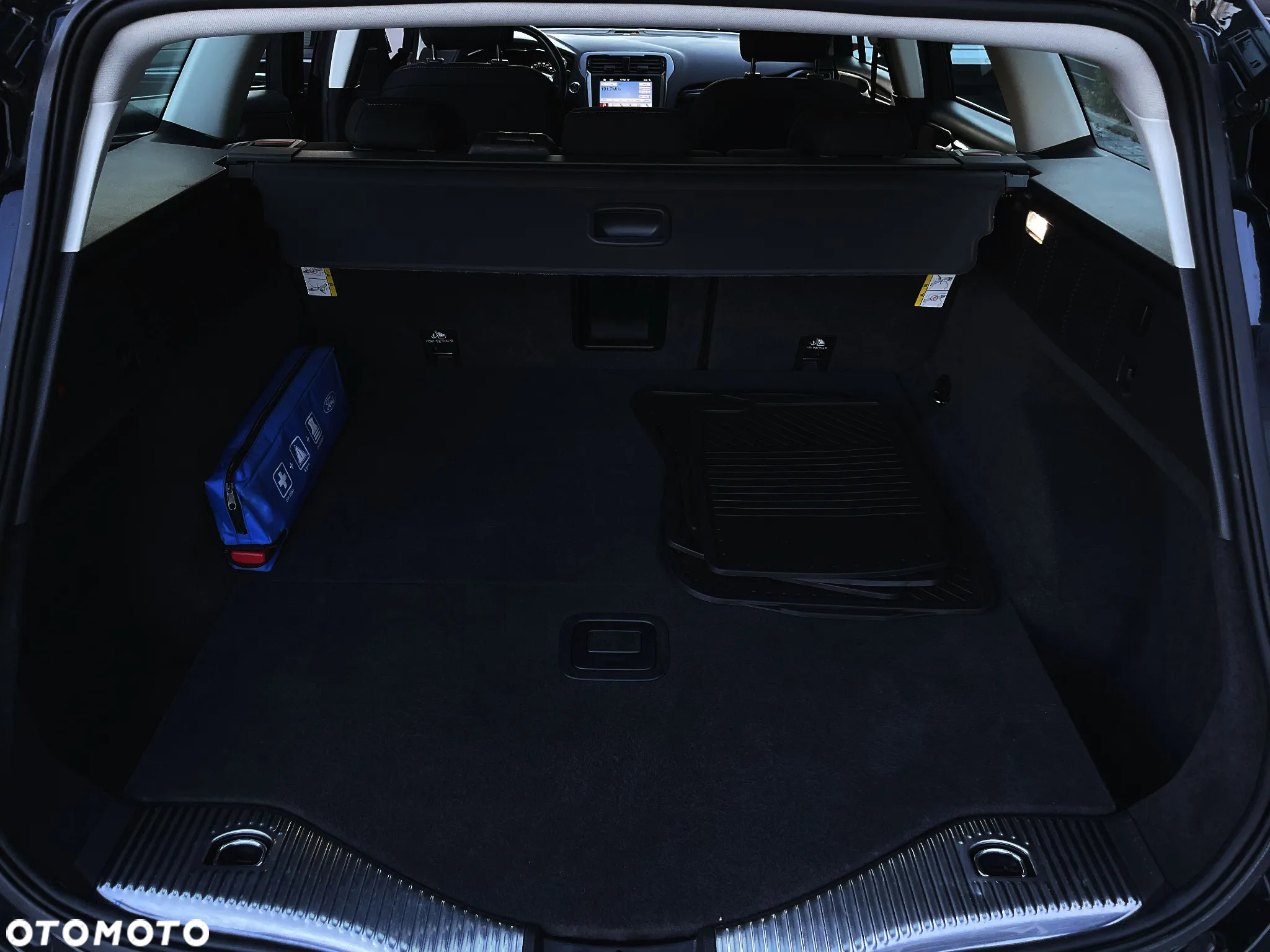 Ford Mondeo - 32